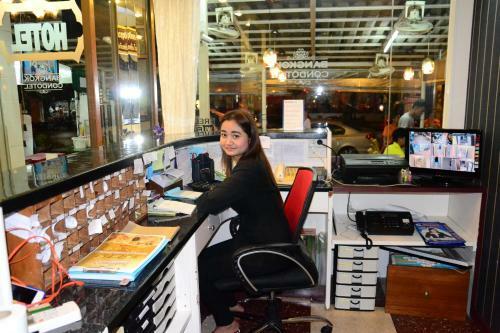 Hostal Bangkok Condotel