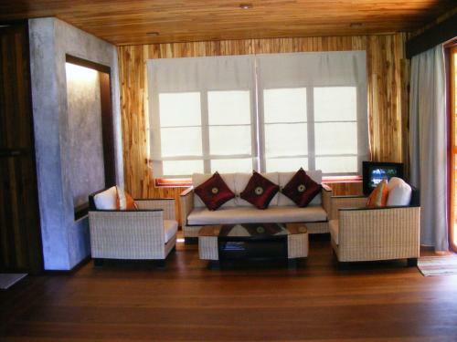 Baan Nana Villa