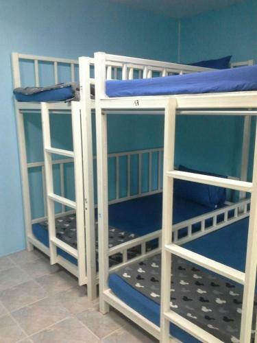 Albergue Apache Beach House