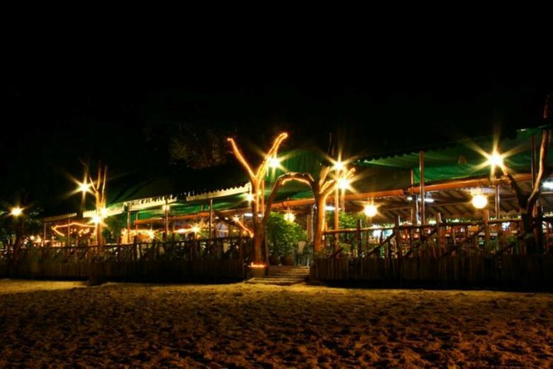 Chao Koh Phi Phi Lodge