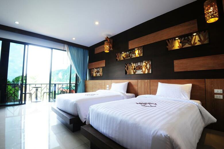 Chao Koh Phi Phi Lodge