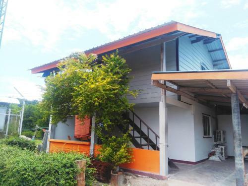 Hostal Phi Phi Coralbay