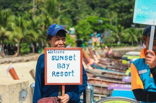 Hotel Phi Phi Sunset Bay Resort