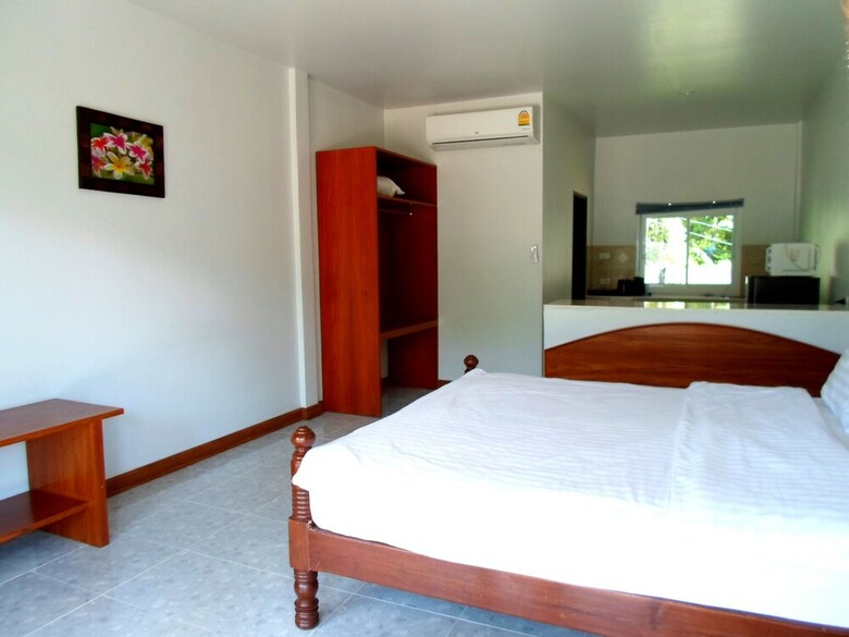 Hostal Baan Kuasakul Resort