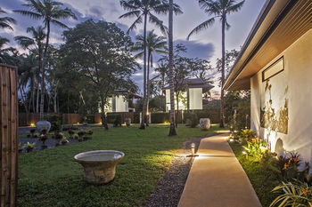 Villa Khwan Beach Resort