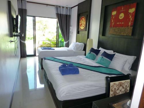 Hotel Kathalee Beach Resort & Spa