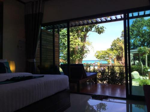 Hotel Kathalee Beach Resort & Spa