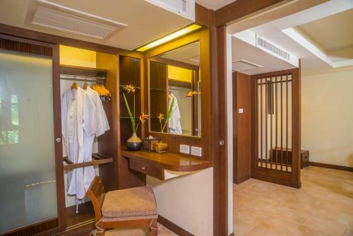 Hotel Samui Sense Beach Resort