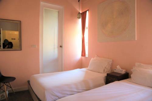 Arom D Hostel
