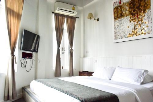 Arom D Hostel