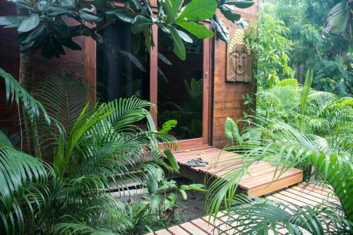 Hotel The Box - Lipe Resort