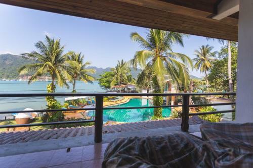 Hotel Resolution Resort