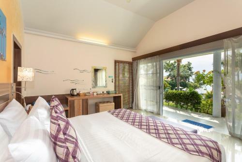 Hotel Palm Coco Mantra