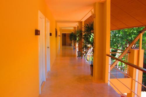Hotel Palm Coco Mantra