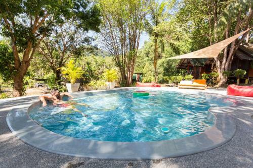 Albergue Asia Backpackers Koh Chang