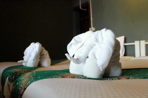 Hostal The Noi Guest House & Restaurant