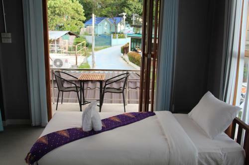 Hostal The Noi Guest House & Restaurant