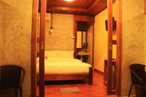 Hostal The Noi Guest House & Restaurant