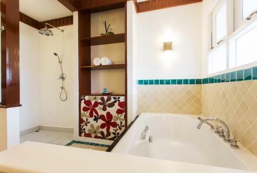 Hotel Samui Buri Beach Resort