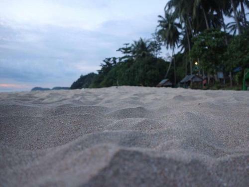 Hostal Sun Smile Beach Koh Jum