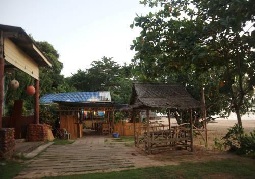 Hostal Sun Smile Beach Koh Jum
