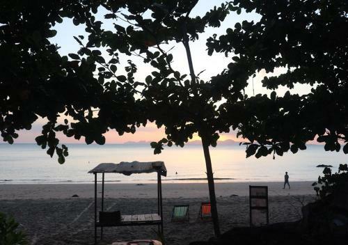Hostal Sun Smile Beach Koh Jum