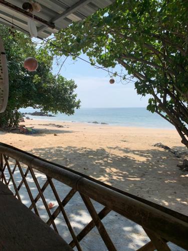 Hostal Sun Smile Beach Koh Jum