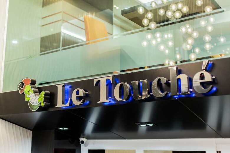 Le Touch� Hotel