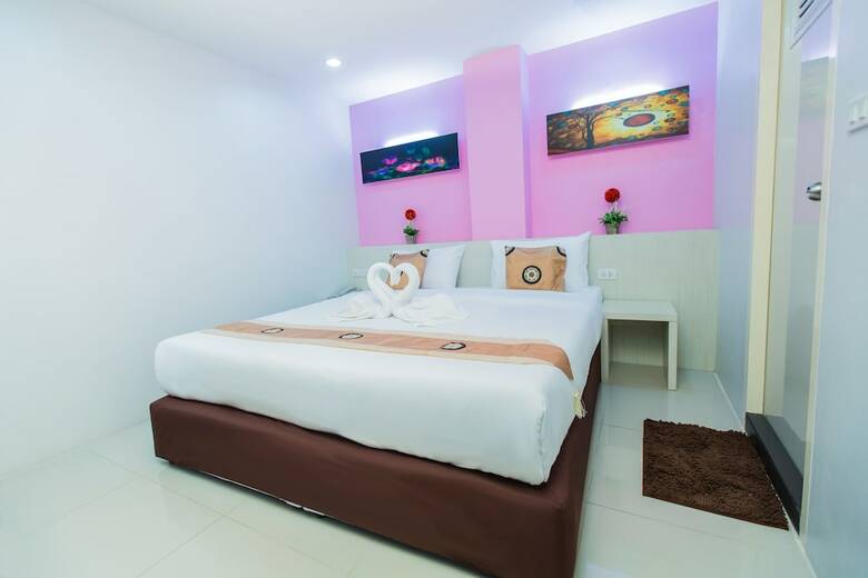Le Touch� Hotel