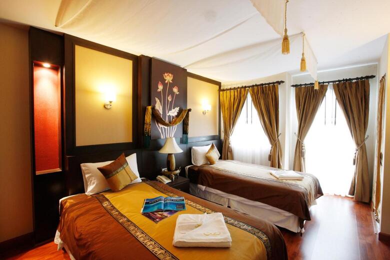Mirth Sathorn Hotel