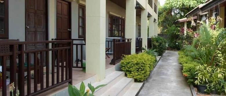 Apartamentos Buathong Place