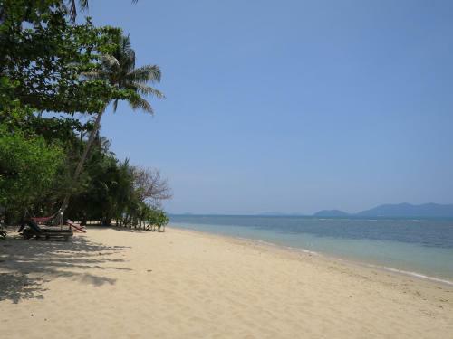 Hotel Bangbaobeach Resort