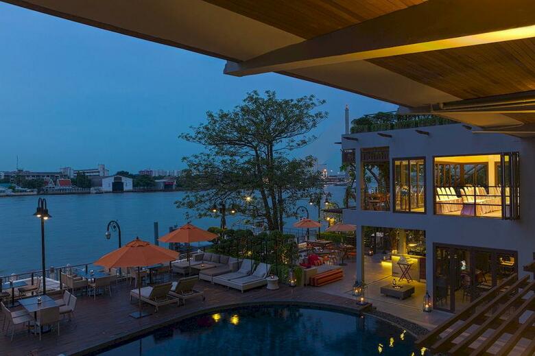 Hotel Riva Surya Bangkok