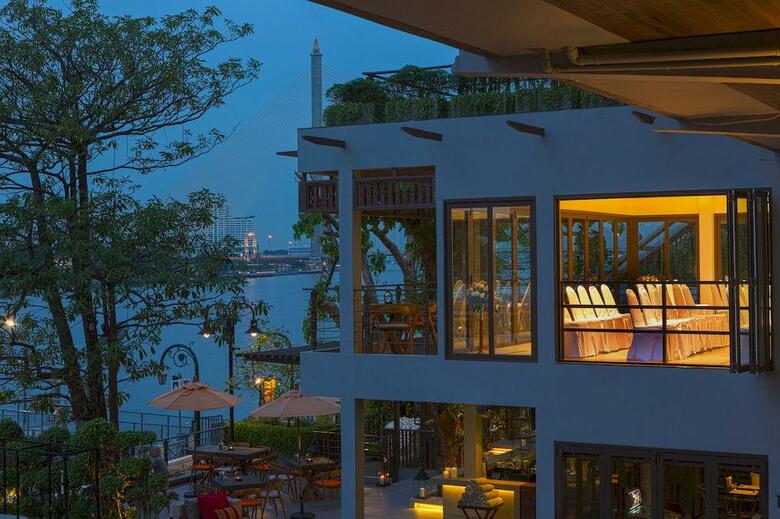 Hotel Riva Surya Bangkok