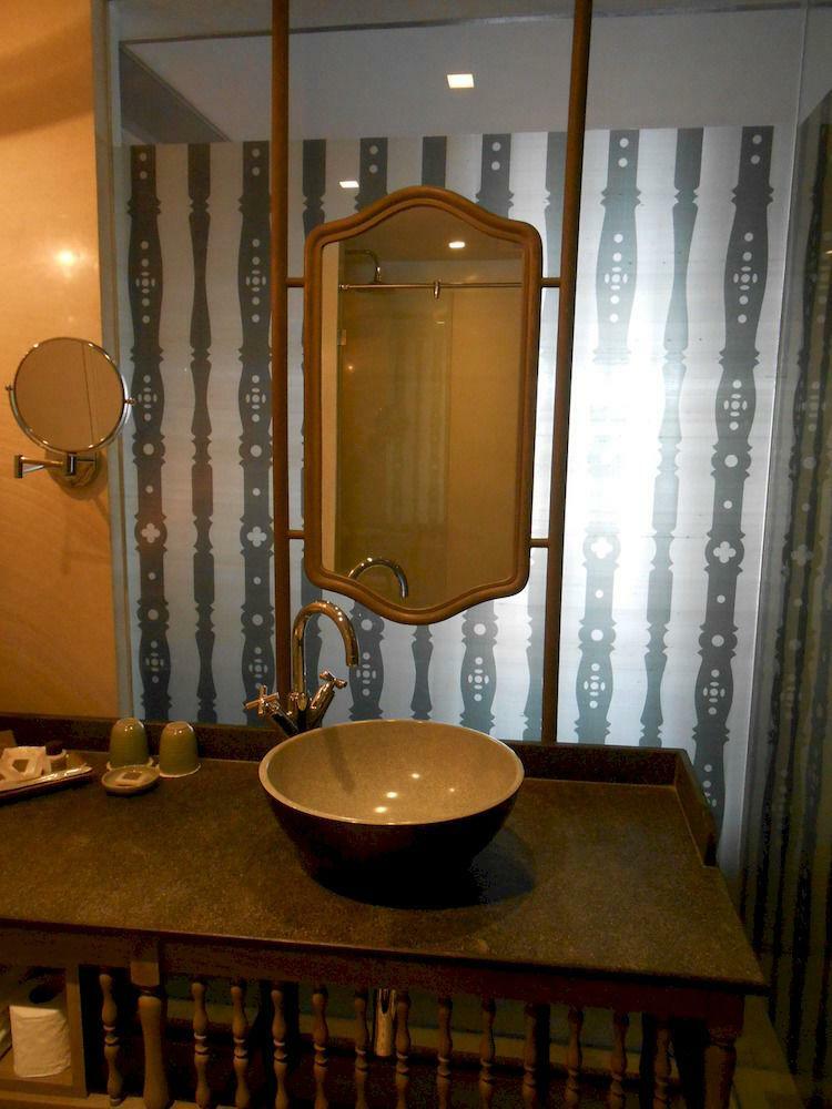 Hotel Riva Surya Bangkok