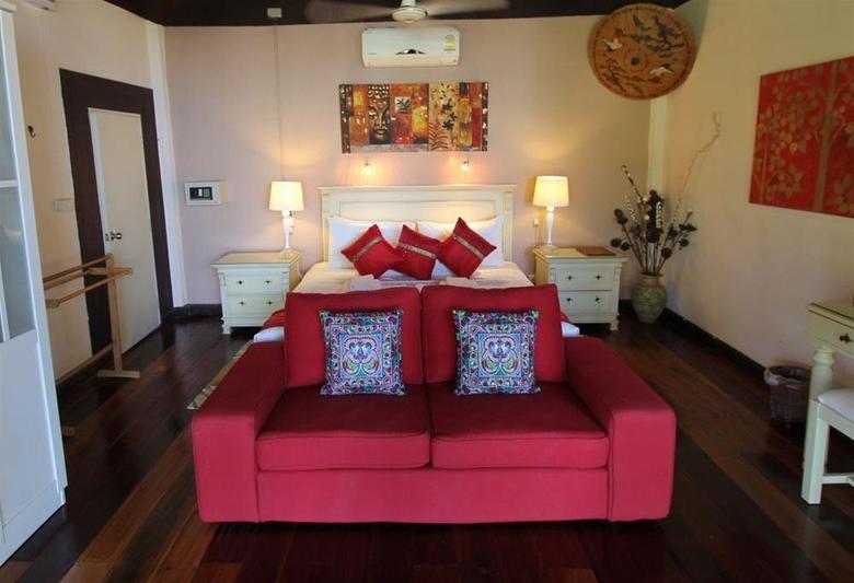 Hotel Amber Sands Beach Resort
