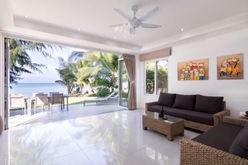 Sunset Emily Villas & Rooms