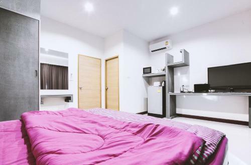 Hostal Ra Residence Phuket