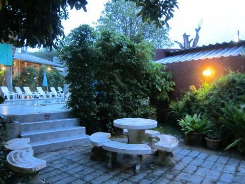 Hotel Forest Bungalows & Mama's Restaurant