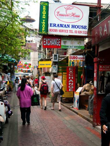 Hostal Erawan House