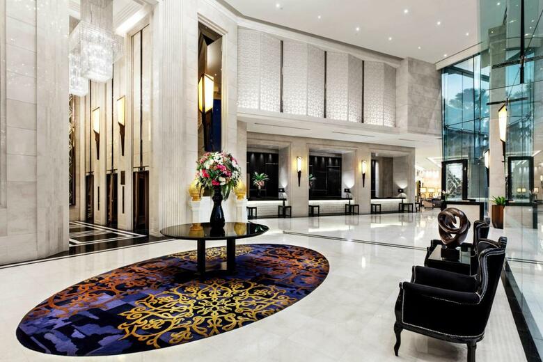 Grande Centre Point Hotel Terminal21