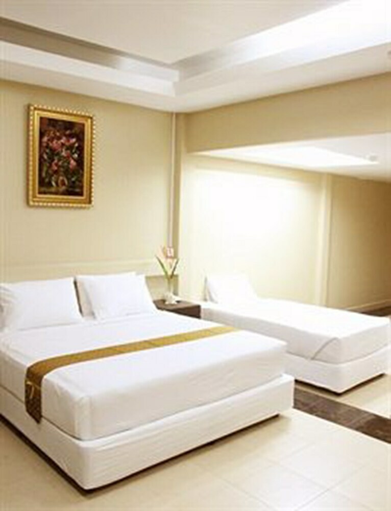Lodge Shadi Home & Residence