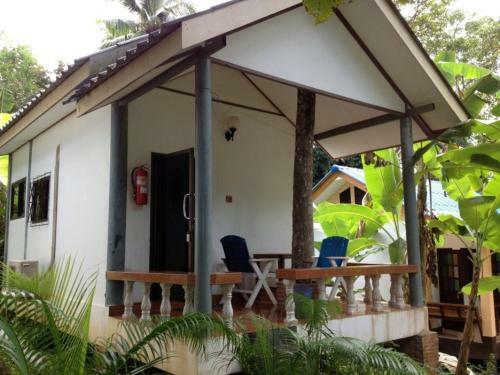 Hotel Lonely Beach Resort