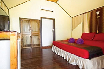 Hotel White Sand Beach Resort