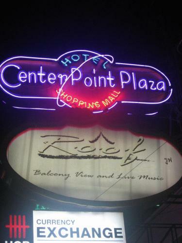 Albergue Center Point Plaza