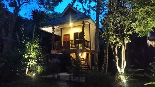 Hostal Macura Resort