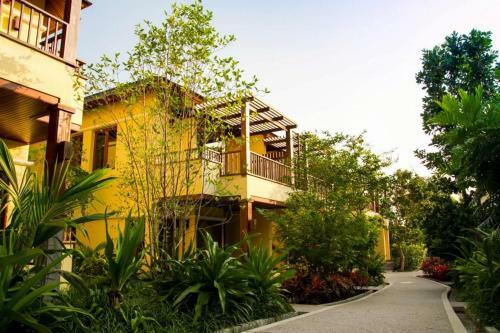 Hotel Chantaramas Resort & Spa