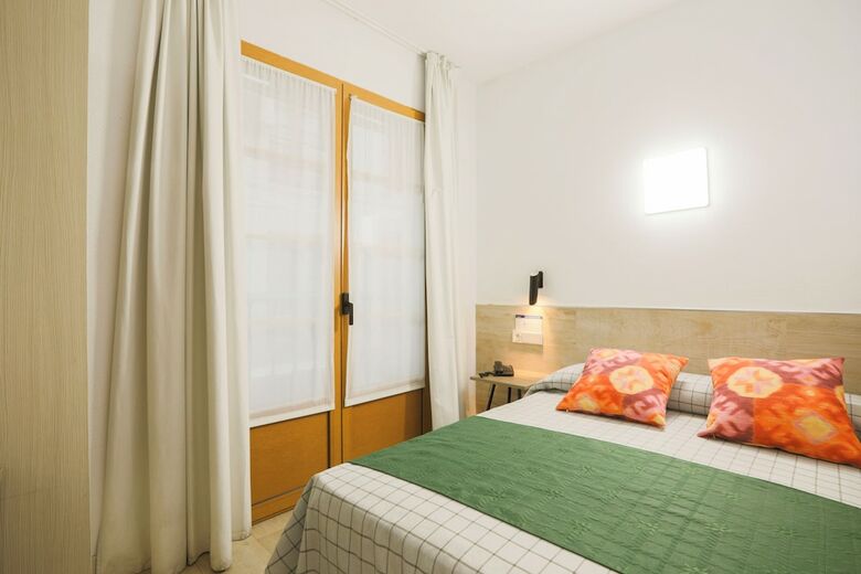 Hostal Castilla II - Puerta Del Sol