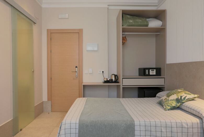 Hostal Castilla II - Puerta Del Sol
