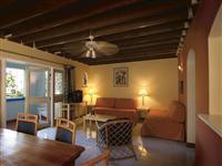 Hotel Point Village Resort